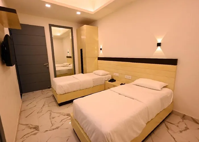 Hotel Prago By Green Deer Varanasi