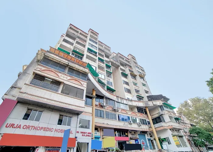 Super Townhouse Tulip Hotel Vadodara
