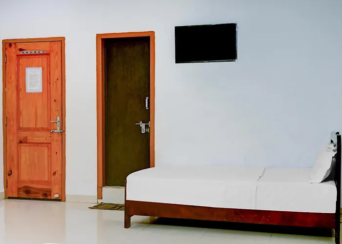Hotel O Lotus Inn Varanasi