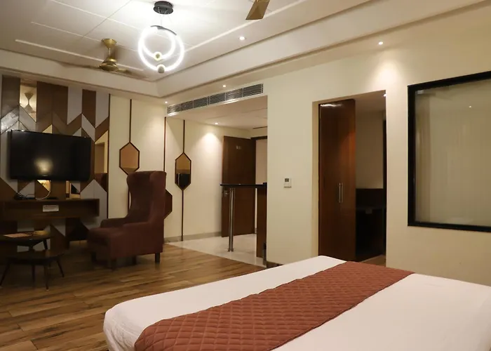 Hotel West End View A Unit Of Hotel Sc Residency Zirakpur