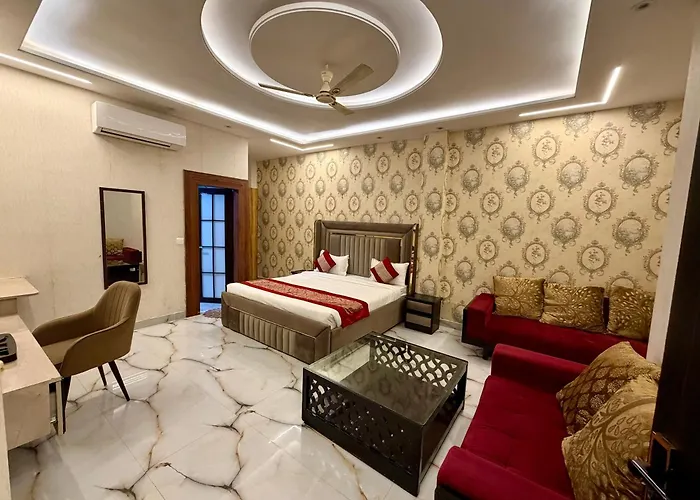 Crescent Inn Greater Noida