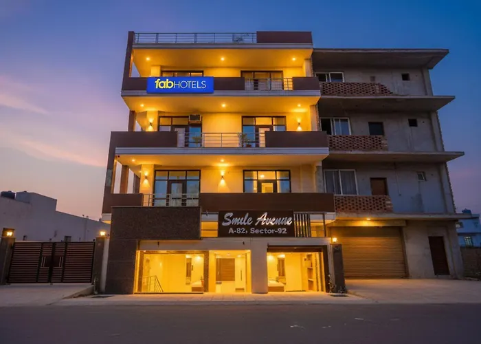 Fabhotel Hm Palace Noida