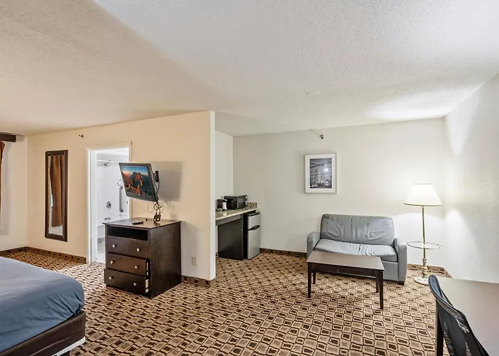 Coratel Suites Wichita