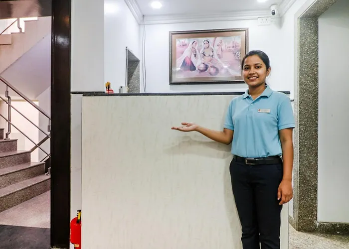 Fabhotel Rayplus Delhi 