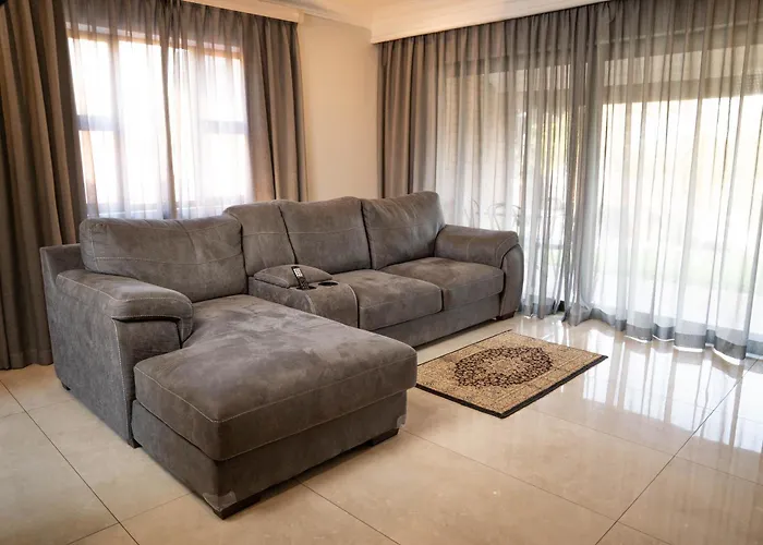 Zar Hotel Amanzimtoti