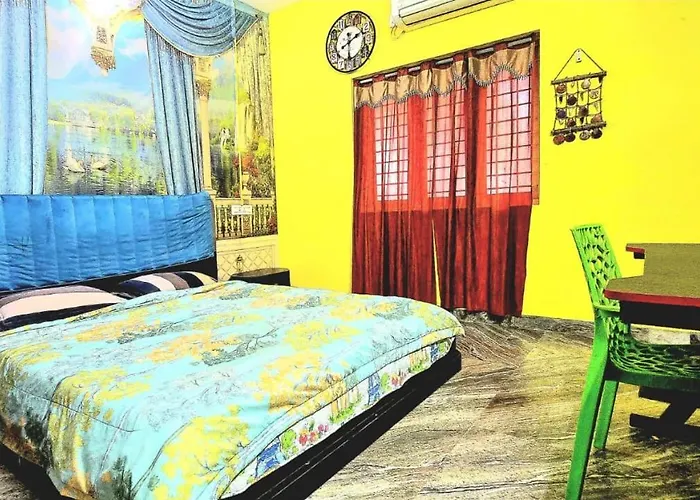Jj'S White House Hotel Thrissur