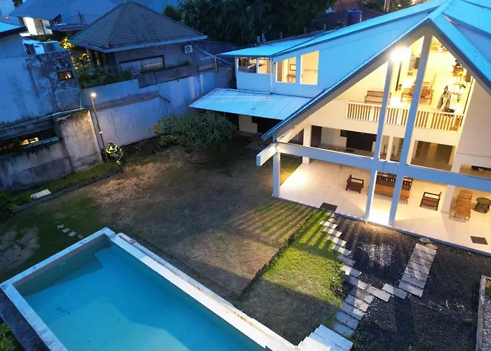 Passifika House Hotel Canggu 