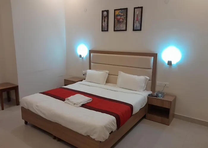 Hotel The Luxem Gurgaon