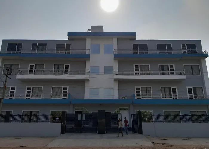 Hotel The Luxem Gurgaon