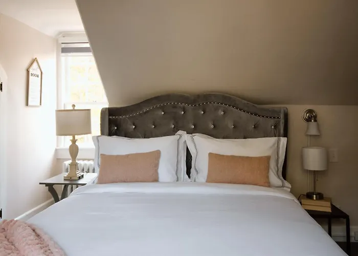 Chimney Hill Estate Inn Lambertville