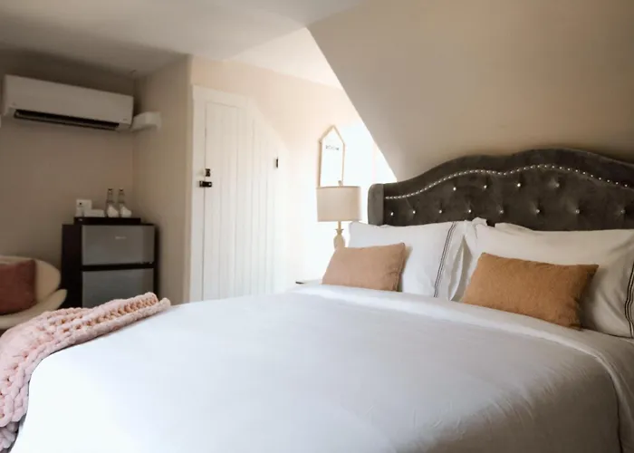Chimney Hill Estate Inn Lambertville