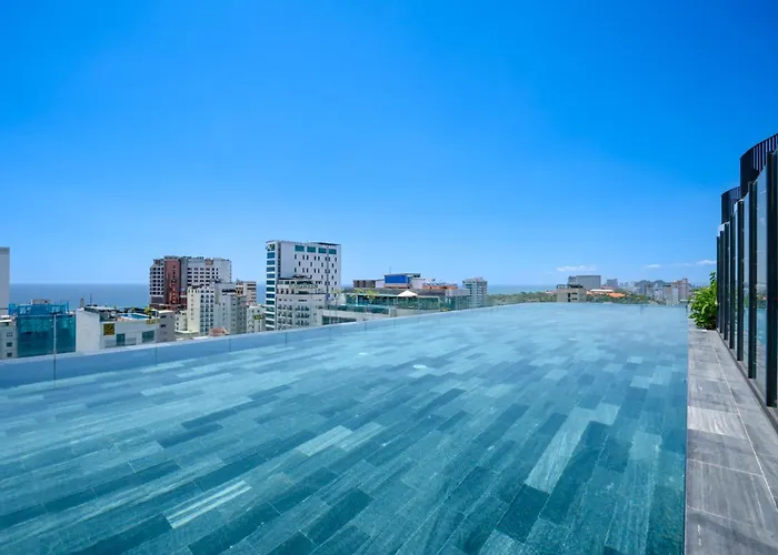 Golden Lotus Grand Da Nang - Panoramic Rooftop Bar & Daily Afternoon Tea