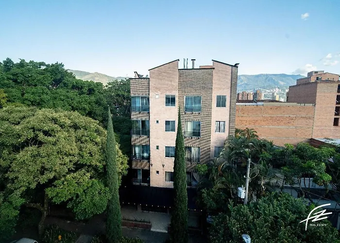 Aparthotel LIVING Montes Medellín