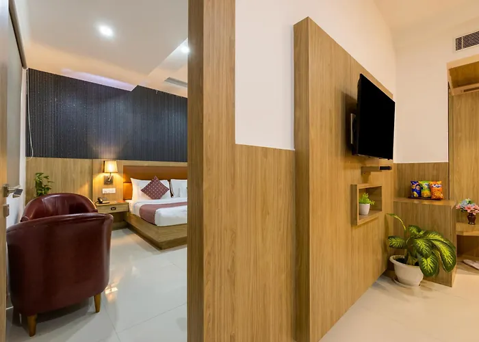 The Elevate Hotel Near Delhi Airport With- Free Airport Pickup New Delhi