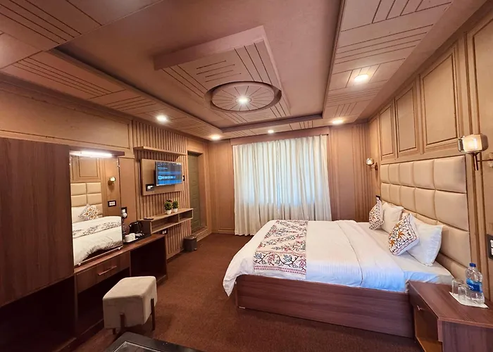 Hotel Seven Pahalgam