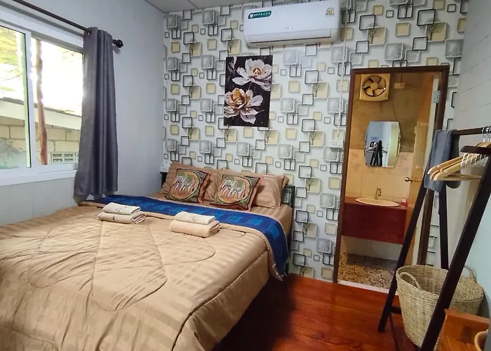 Goodluck Village House Koh Mook