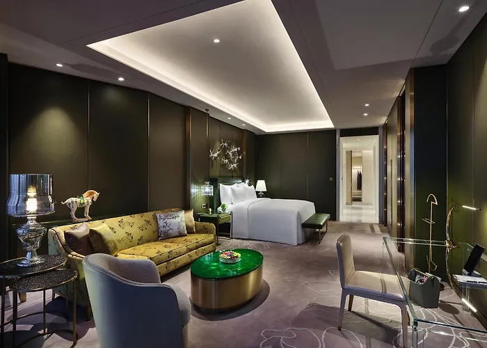 J Hotel, Shanghai Tower