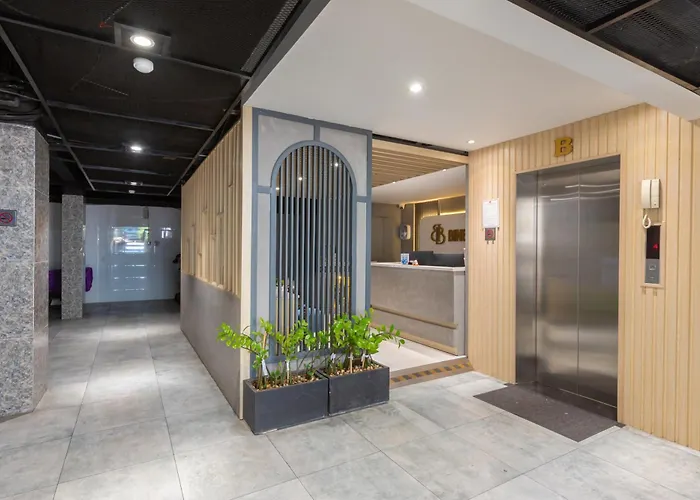Bin Bin Hotel 8 - Near Sunrise City TP. Hồ Chí Minh
