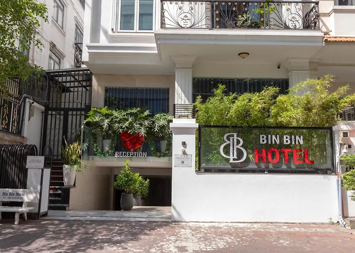 Bin Bin Hotel 8 - Near Sunrise City TP. Hồ Chí Minh