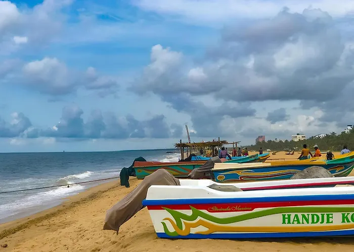 Sea Breeze Guest House Negombo Beach & Airport