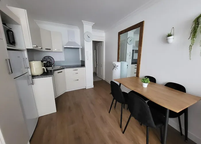 Remblai des Sables d'Olonne - 2 chambres - parking et piscine Les Sables-dʼOlonne