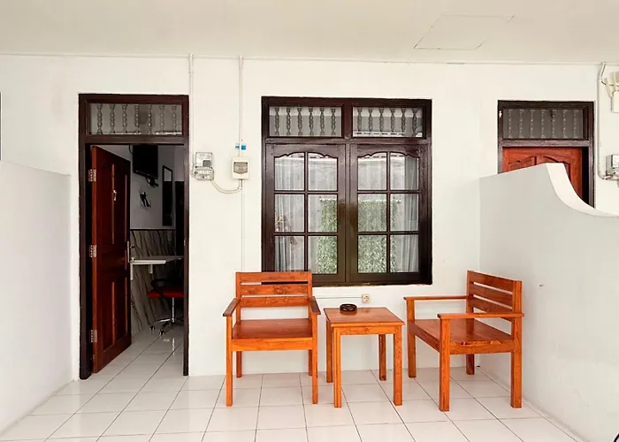 Rumah Kayu Putih Sanur 