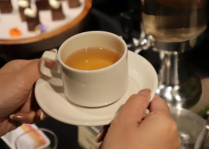 M City Hotel Saigon - Complimentary Afternoon Tea Served Daily Ho Chi Minh City