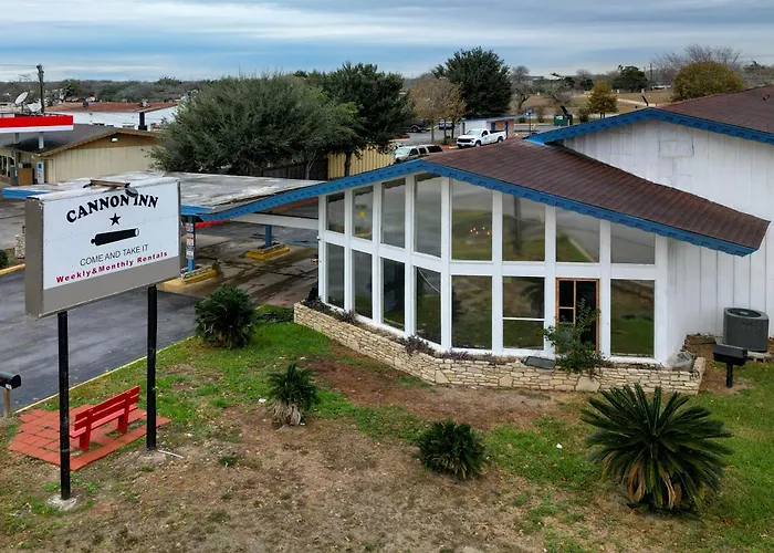 Cannon Inn By Capital O Gonzales Tx