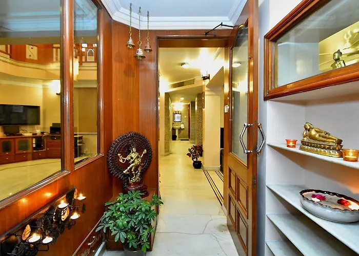Fabhotel Pink Cozzy Jaipur