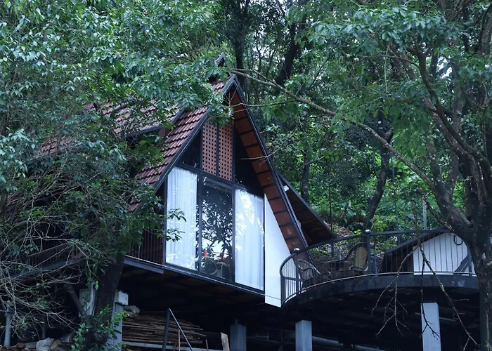 Boulevard Resorts Kakkadampoyil