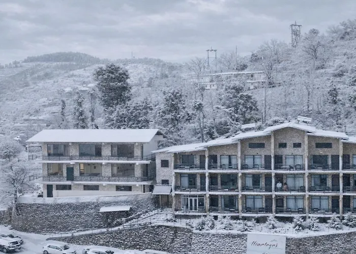 Himalayas Resort By The Lake Hill Mukteshwar