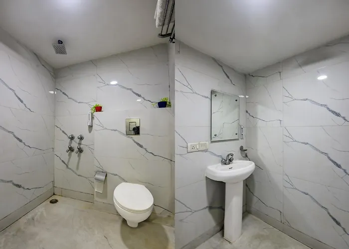 Hotel Heritage Home -3 Mins Walk From Metro And 5 Mins From Rail Station New Delhi