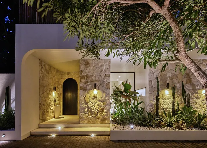 Lyvin Bingin Villas Uluwatu 