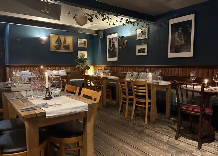The Rhu Inn