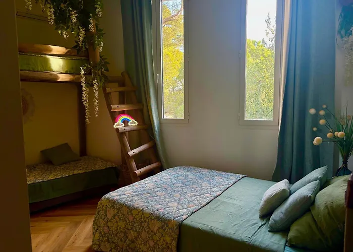 VILLA CARBO Chambre d'hôtes Mourillon, 4 belles chambres, Piscine Toulon