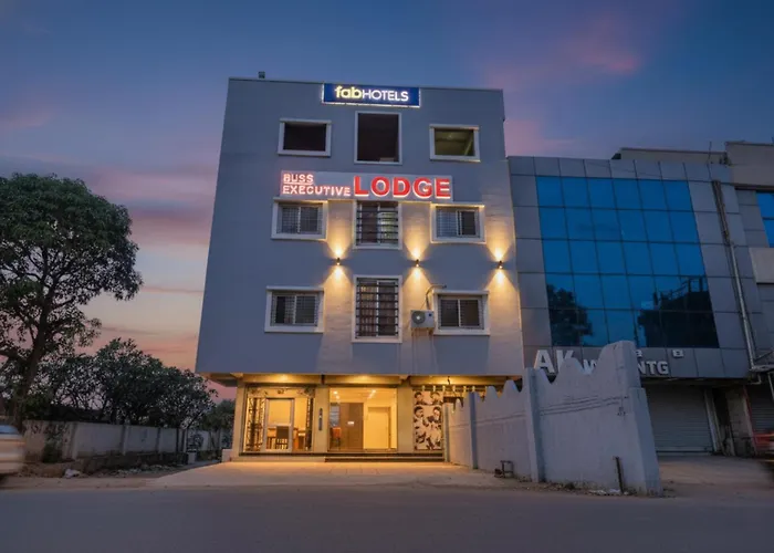 Fabhotel Bliss Executive - Shaniwar Wada Loni Kalbhor
