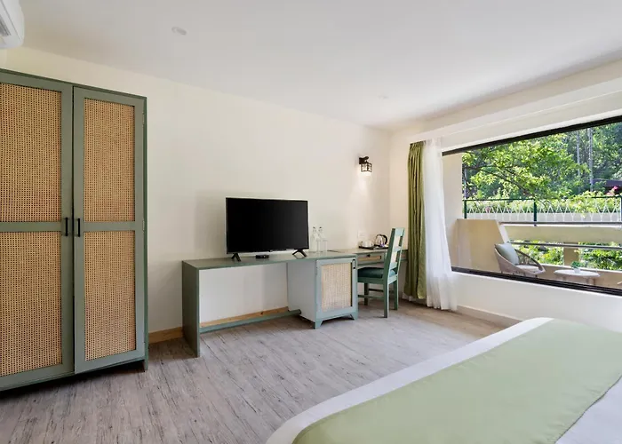 Stone Wood Premier Dandeli Hotel