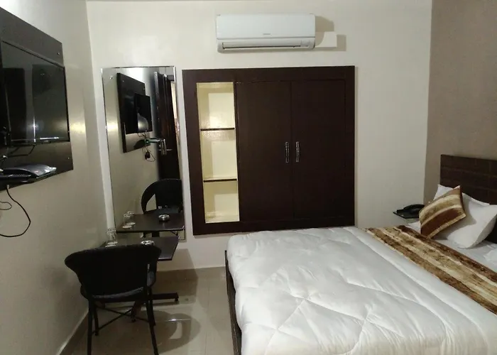 Hotel Confirm Inn Kota