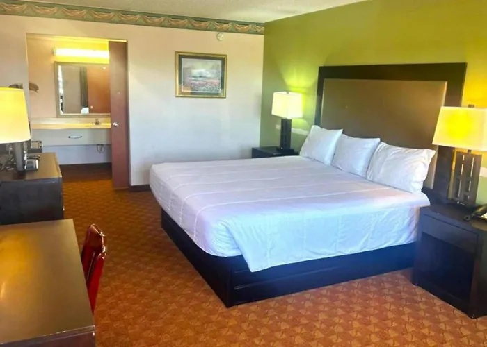 Victorian Inn By Oyo Whitesboro Us Hwy 82