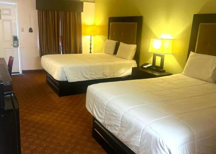 Victorian Inn By Oyo Whitesboro Us Hwy 82