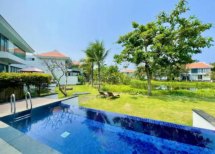 Blue Sky & Villas Beach Resort Danang