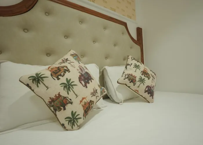 Shri Ram Paying Guest House Premium Rooms Varanasi