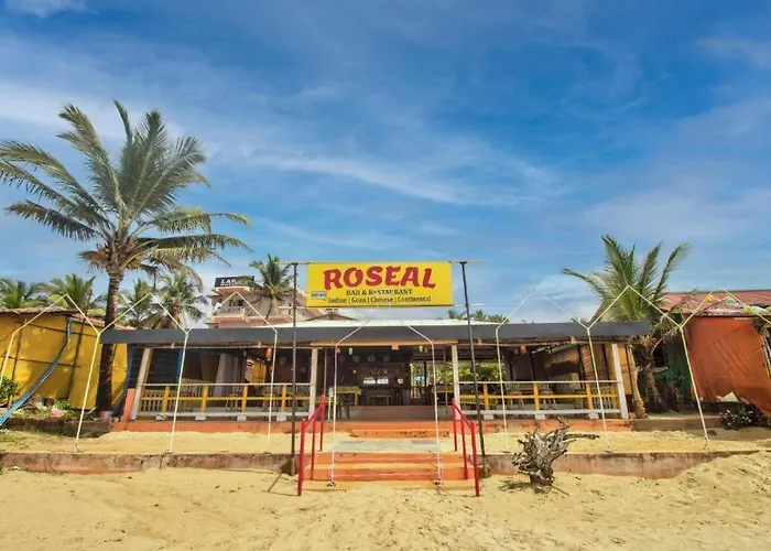 Roseal Beach Front Baga