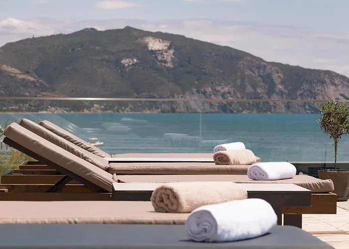 Cp Seafront Suites Laganas