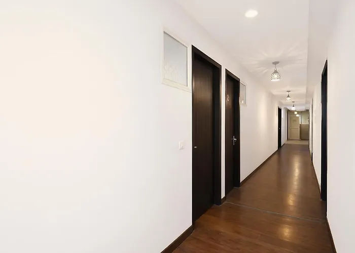 Via Anand Mukesh Residency - Greater Kailash New Delhi