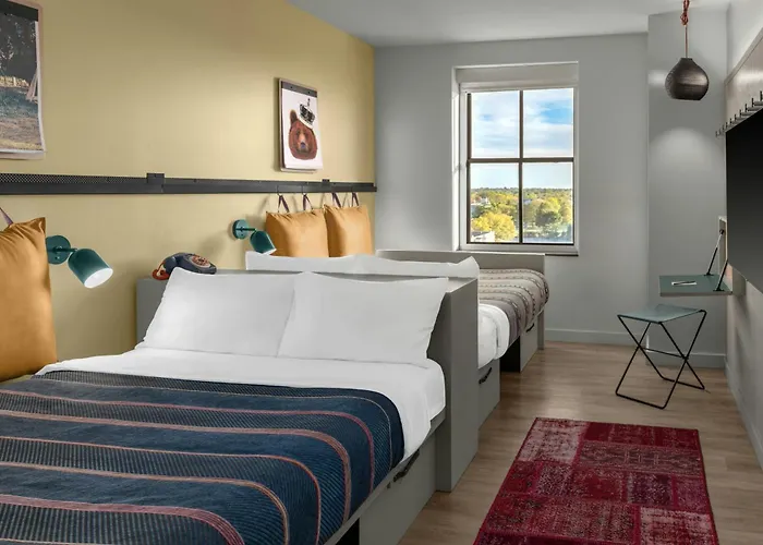 Moxy Springfield Downtown Hotel