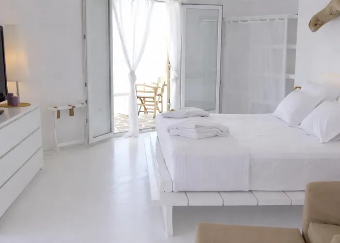 Salt Suites By Mr And Mrs White Pollonia
