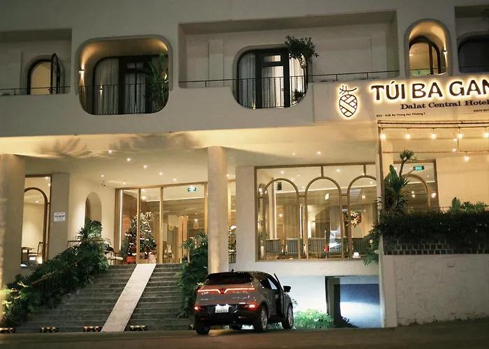Tui Ba Gang Central Hotel Da Lat