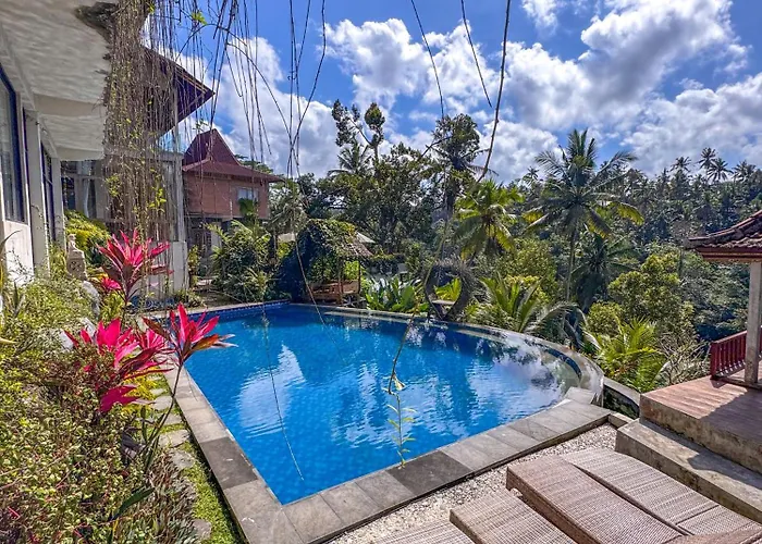 Made Punias Jungle Paradise Ubud 