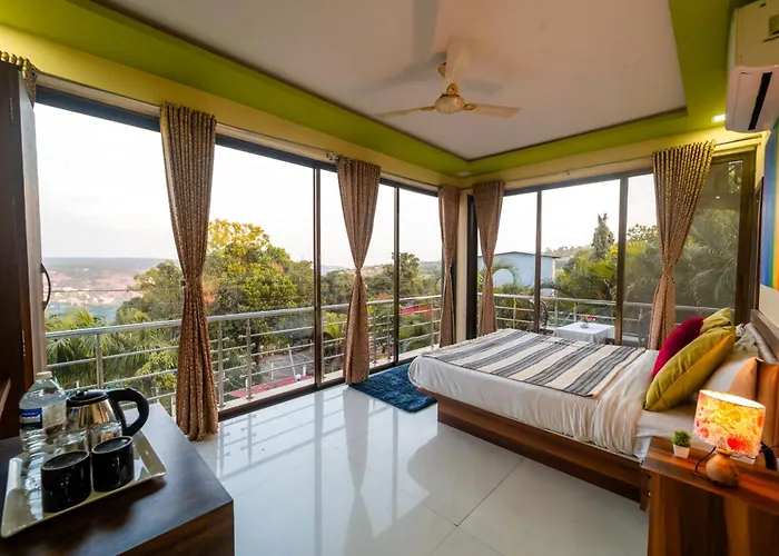 Strawberry County Hotel Panchgani